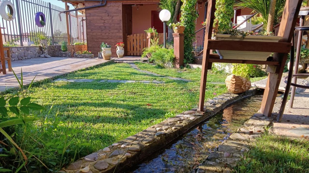 Bed and Breakfast Il Laghetto Castrovillari Exterior foto
