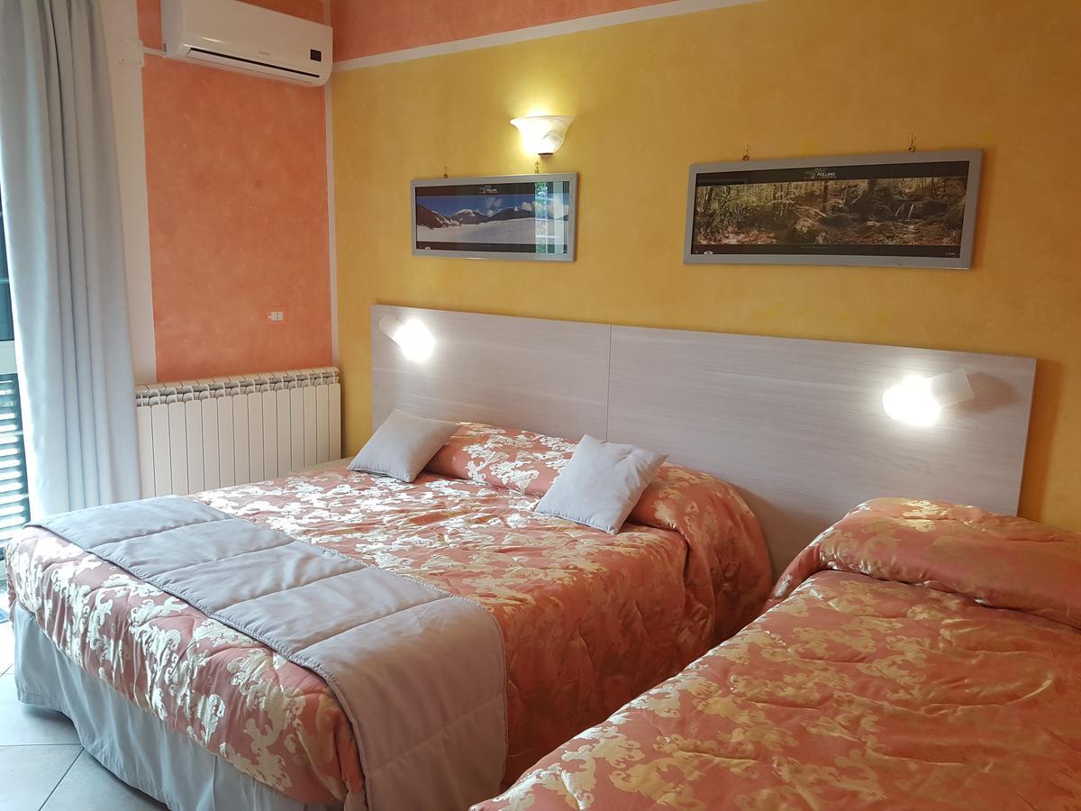 Bed and Breakfast Il Laghetto Castrovillari Exterior foto